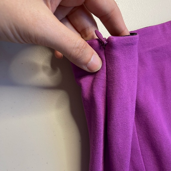 Ann Taylor women’s stretchy skirt - Picture 3 of 5